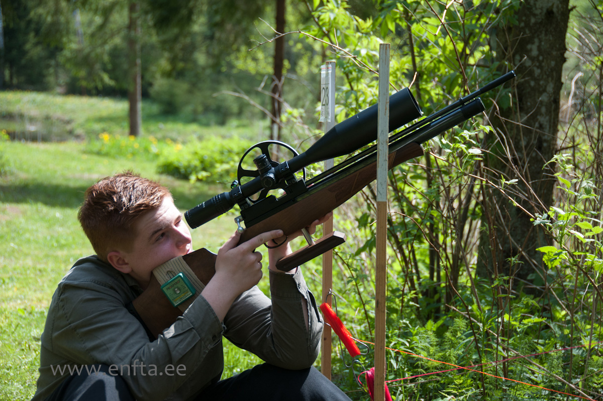 Oliver VanametsAir Arms S400 Classic, Nikko Stirling Targetmaster 10-50x60